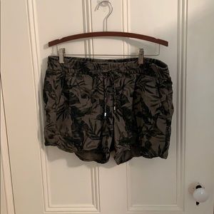 Old navy floral print shorts